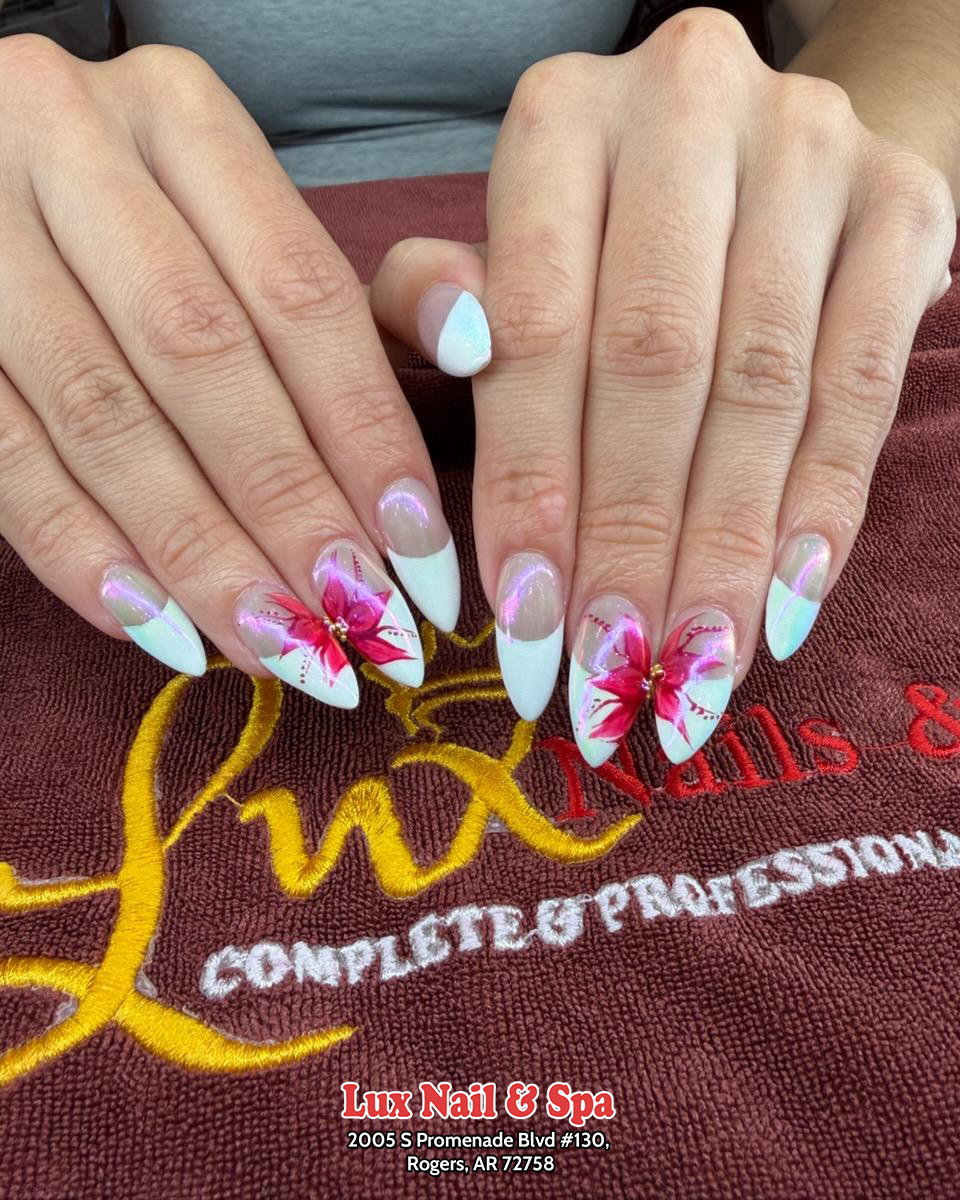  Lux Nail & Spa 